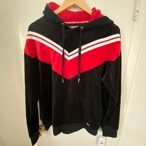 Tommy Hilfiger Sport.